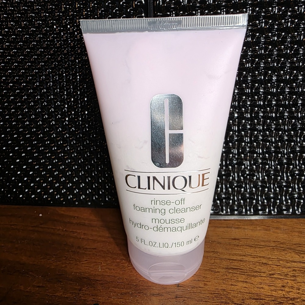 Clinique Rinse-Off Foaming Cleanser 5 Oz/150ml Full Size‎ NEW